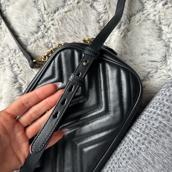GUCCI GG MARMONT SMALL BAG - Picture 5 of 17